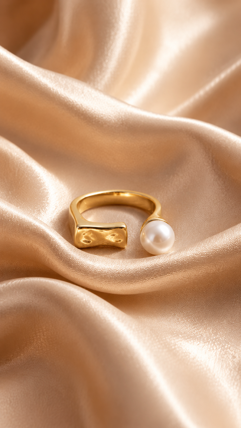 Pearl Edge Ring